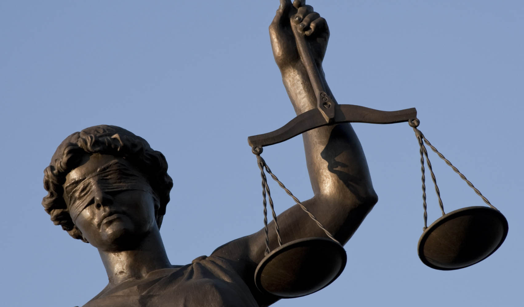 Le progrès doit-il se conformer au droit ?